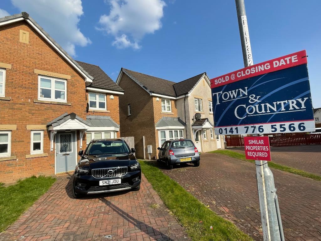 Brown Court, Stepps, Glasgow, G33 6FD 3 bed semidetached house £195,000