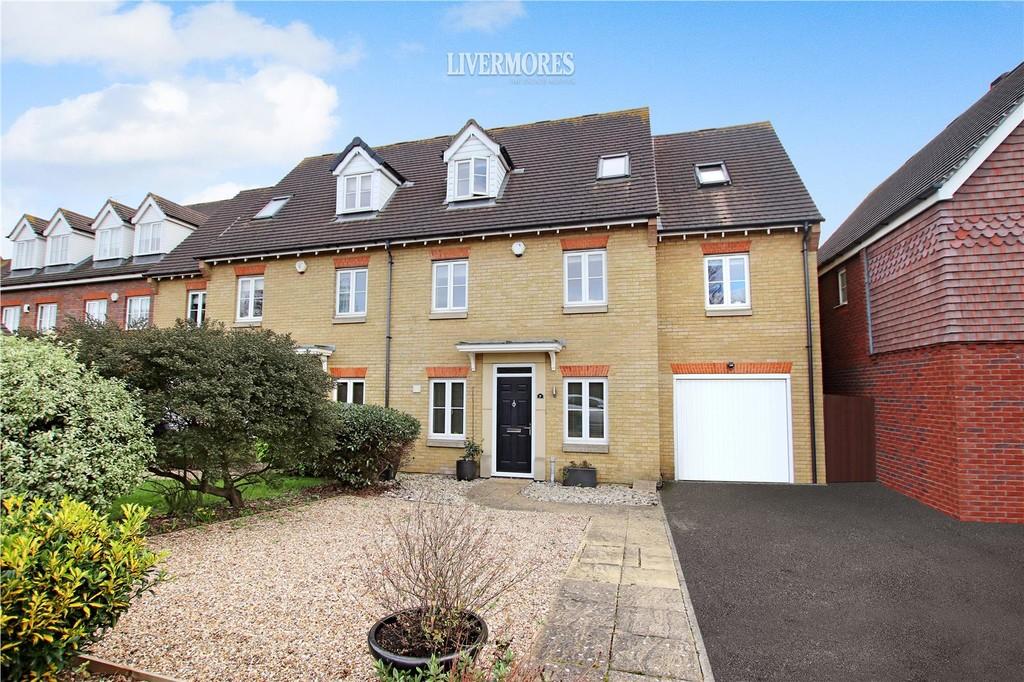 High Trees, Dartford 3 bed semidetached house £500,000