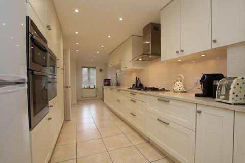 9 High Trees, Dartford, DA2 6PL