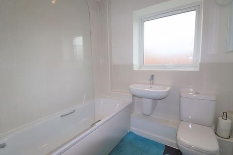 18 Bridge Meadow Road, Wirral, CH49 9EE