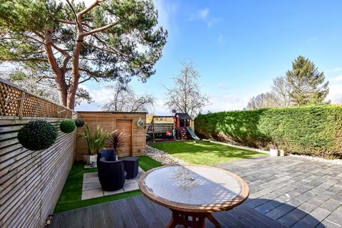 22 Withycroft, George Green, Slough, SL3 6BH