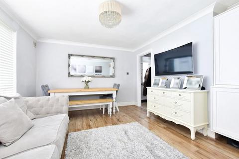22 Withycroft, George Green, Slough, SL3 6BH