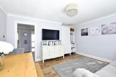 22 Withycroft, George Green, Slough, SL3 6BH