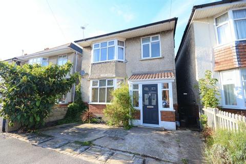 3 bedroom detached house to rent, Boscombe Grove Road, Bournemouth BH1