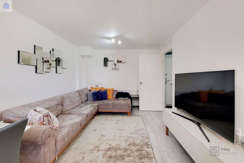 Copperfield Mews, Edmonton, N18 1 bed apartment - £245,000