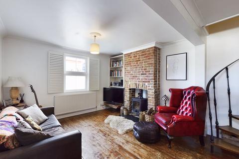 21 North Road, South Ockendon, RM15 6PT