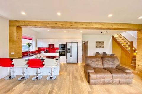 72 Waterloo Road, Prestwick, KA9 2AA