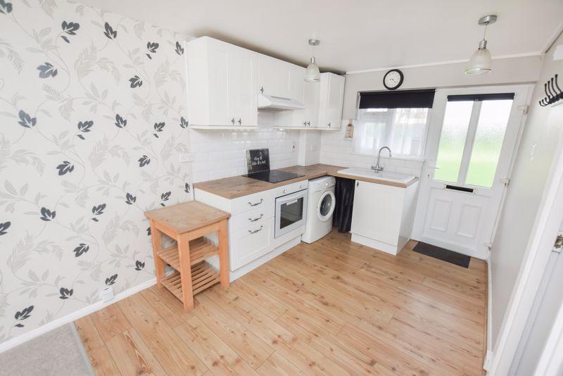 Finches Close, Corringham 1 bed apartment £170,000