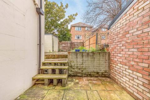 2 bedroom ground floor flat for sale, Elphinstone Road, Southsea