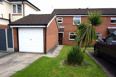 2 bedroom semi-detached house to rent, Bidford Close, Tyldesley