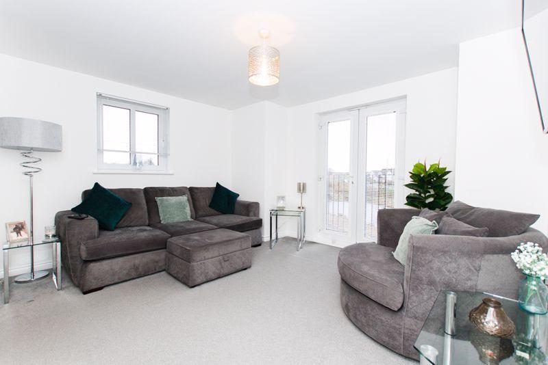 Cambridge Crescent, Airdrie 2 bed apartment £117,000