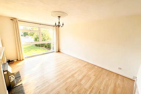 1 bedroom apartment to rent, Holdbrook Way, Romford