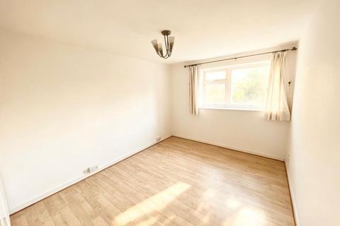 1 bedroom apartment to rent, Holdbrook Way, Romford