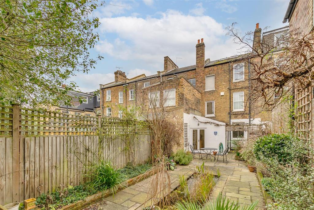Cleveland Road, London, W4 3 bed terraced house £1,195,000