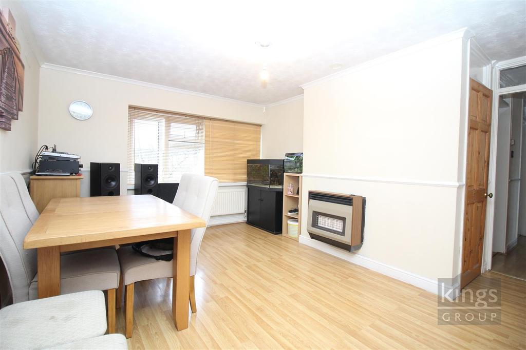 The Fortunes, Harlow 2 bed flat £219,995