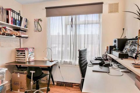 Flat 5, Howard House Howard Road, London, SE20 8HH