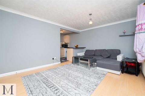 2 bedroom maisonette for sale, Heathcote Way, West Drayton UB7