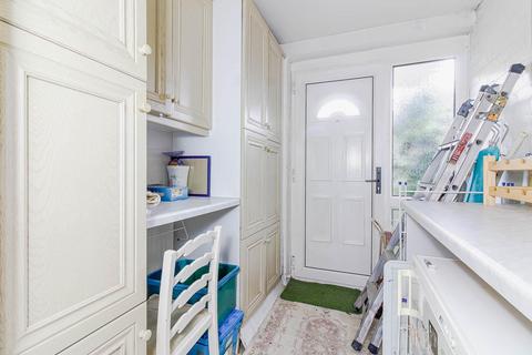 14 Burden Way, London, E11 3RY