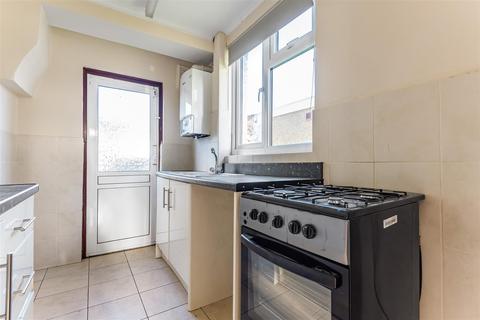 89 Pams Way, Epsom, KT19 0HN