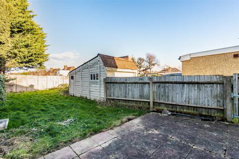 89 Pams Way, Epsom, KT19 0HN