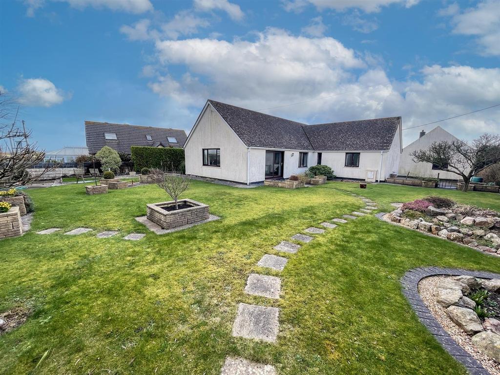 The Haven, Keeston, Haverfordwest 3 bed bungalow £350,000