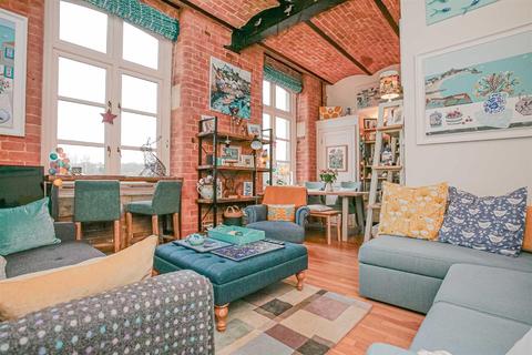 25 Bliss Mill, Chipping Norton, OX7 5JR