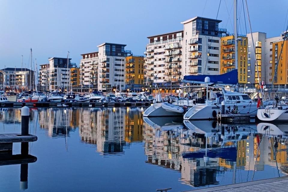 Palomar Court, Midway Quay, Sovereign Harbour North, Eastbourne 2 bed