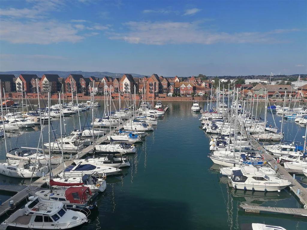 Palomar Court, Midway Quay, Sovereign Harbour North, Eastbourne 2 bed