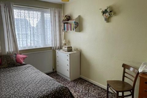37 Fairham Road, Stretton, Burton-on-trent, DE13 0BS