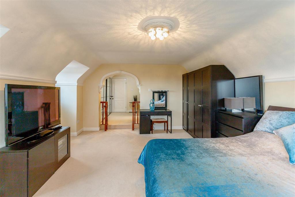 8398985-interior26.jpg