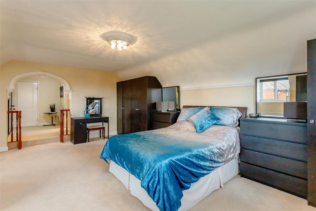 8398985-interior27.jpg