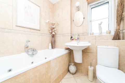2 Broadlands, Sturry, Canterbury, CT2 0BE