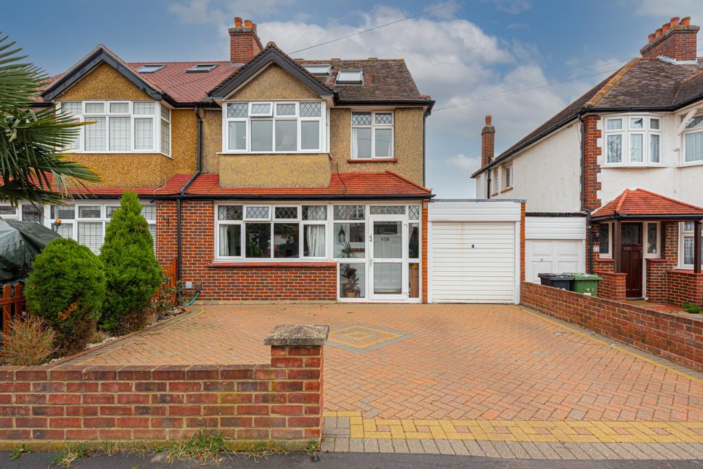 Bradford Drive, Ewell 5 bed semidetached house £695,000