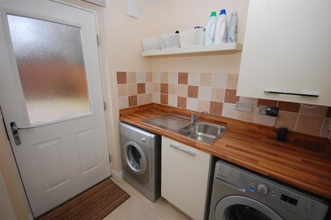 21 Saxon Way, Sherburn In Elmet, Leeds, LS25 6PP