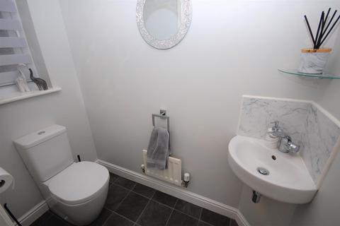 21 Saxon Way, Sherburn In Elmet, Leeds, LS25 6PP