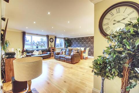 Flat 40, Compass House Buckhurst Road, Bexhill-on-sea, TN40 1FE
