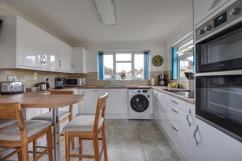 3 Primrose Hill, Bexhill-on-sea, TN39 4LP