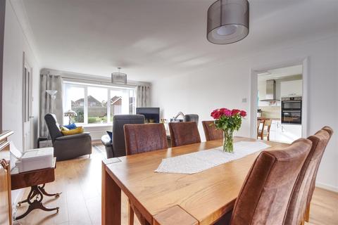 3 Primrose Hill, Bexhill-on-sea, TN39 4LP