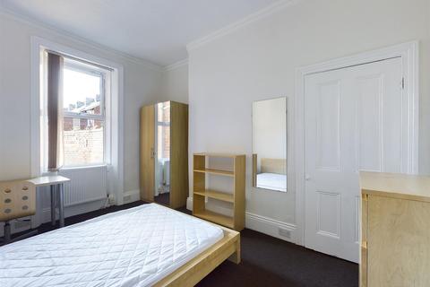 6 bedroom terraced house to rent - Heaton Hall Road, Heaton, Newcastle Upon Tyne