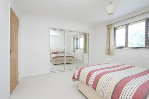 29 Lucy Avenue, Folkestone, CT19 5UF