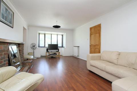 29 Lucy Avenue, Folkestone, CT19 5UF