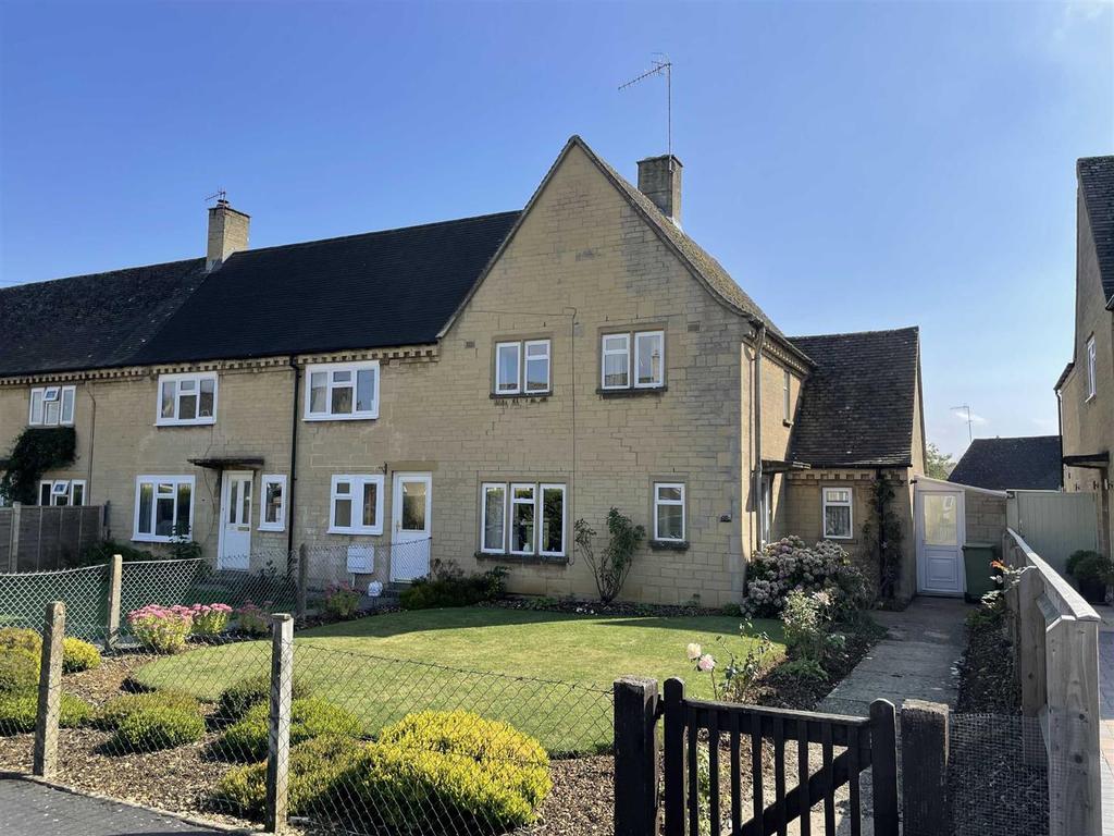 Rye Close, BourtonontheWater 3 bed end of terrace house £325,000