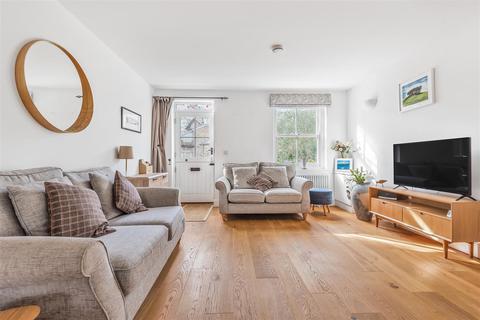 2, Courtyard Cottages Holman Park, Camborne, TR14 8FD