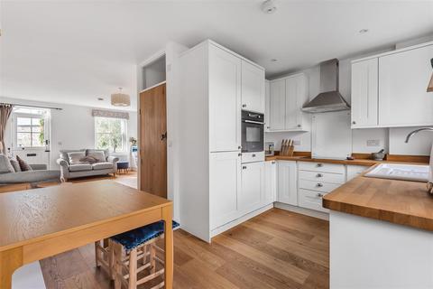 2, Courtyard Cottages Holman Park, Camborne, TR14 8FD