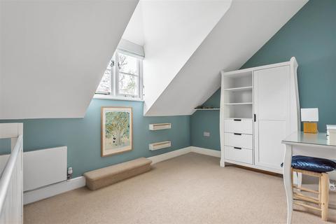 2, Courtyard Cottages Holman Park, Camborne, TR14 8FD