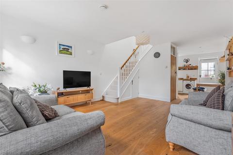 2, Courtyard Cottages Holman Park, Camborne, TR14 8FD