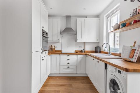 2, Courtyard Cottages Holman Park, Camborne, TR14 8FD