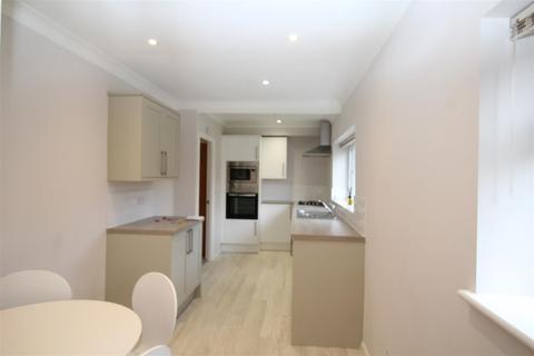 3 bedroom semi-detached house to rent - Knavewood Road, Kemsing, Sevenoaks