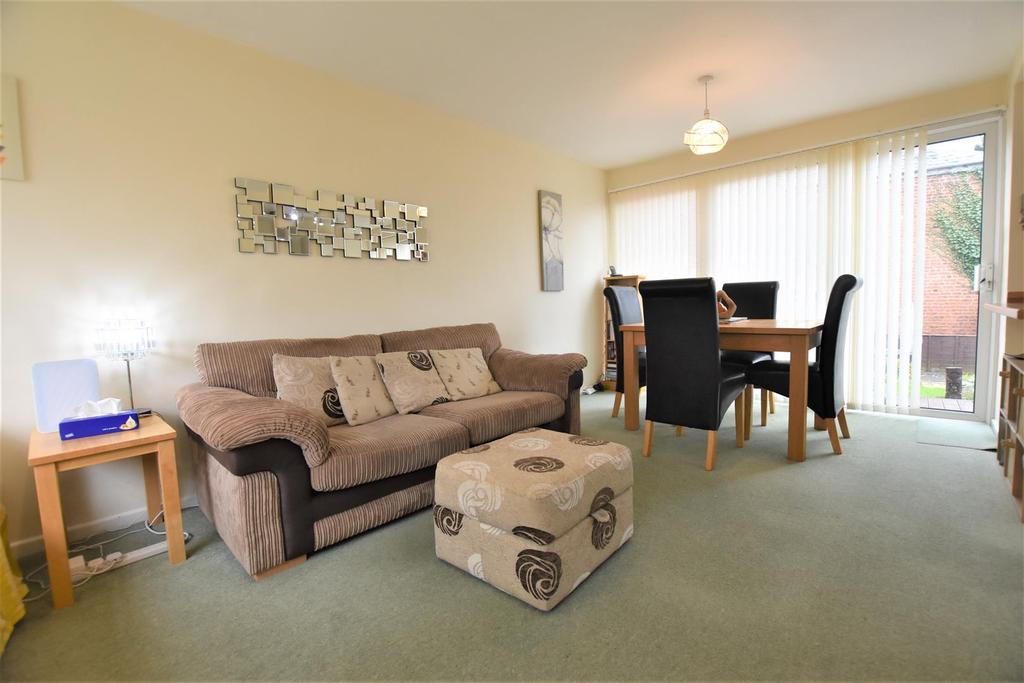 Rose Hill, Worcester 2 bed end of terrace house - £200,000