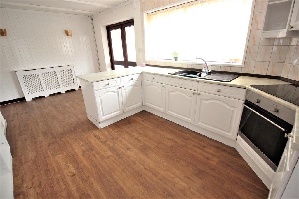 Kitchen breakfast room